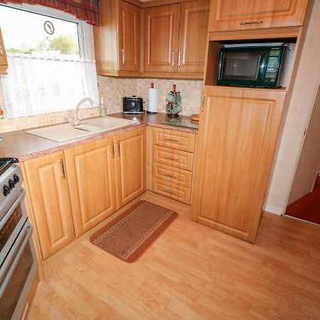 Alken Caravan Бушмілс Екстер'єр фото