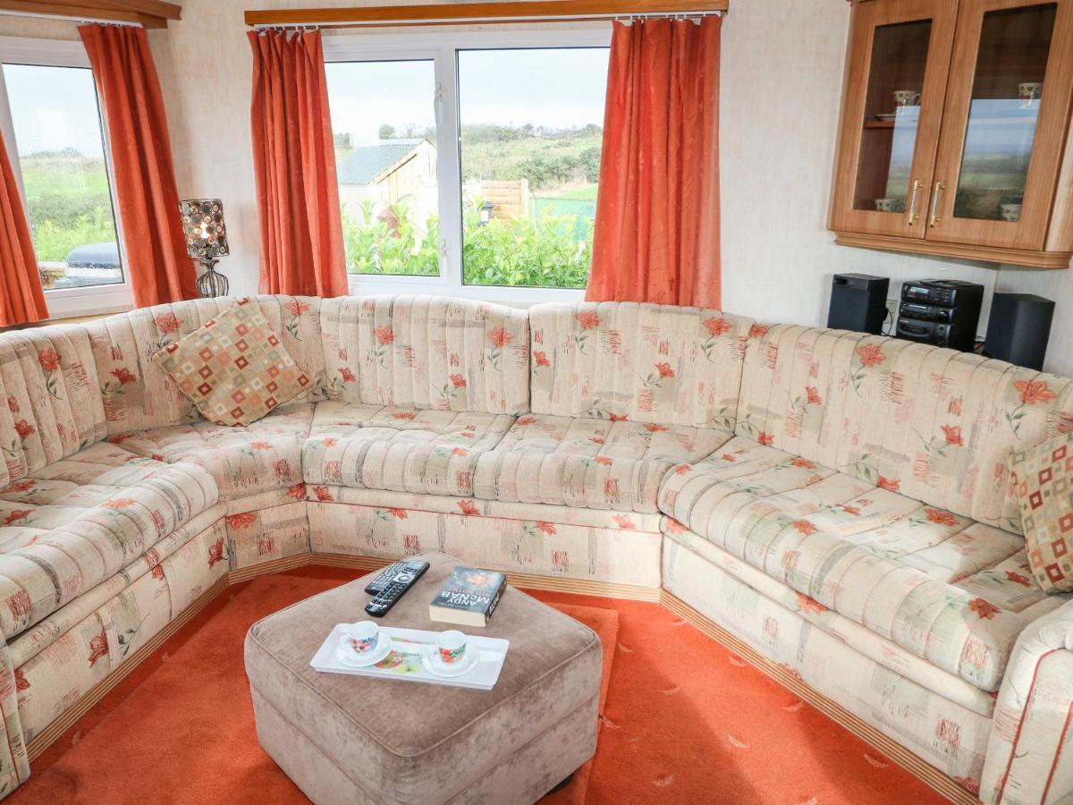 Alken Caravan Бушмілс Екстер'єр фото